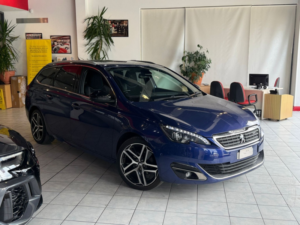 2014 Peugeot 1007 Estate Import in Blue — image 2