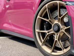 2023 Porsche 911 4.0 992 Gt3 in Pink — image 4