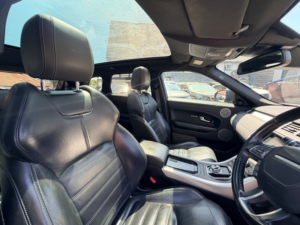 2016 Land Rover Range Rover Evoque Td4 Hse Dynamic in Red — image 3
