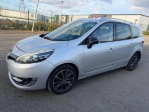 2013 Renault Grand Scenic 1.5 Dci Dynamique Tomtom Edc Euro 5 5dr in Silver — image 3