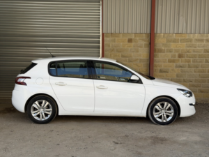 2016 Peugeot 308 1.6 Bluehdi Active in White — image 4
