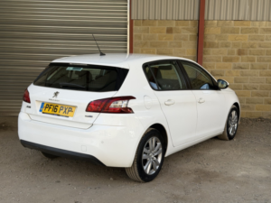 2016 Peugeot 308 1.6 Bluehdi Active in White — image 5