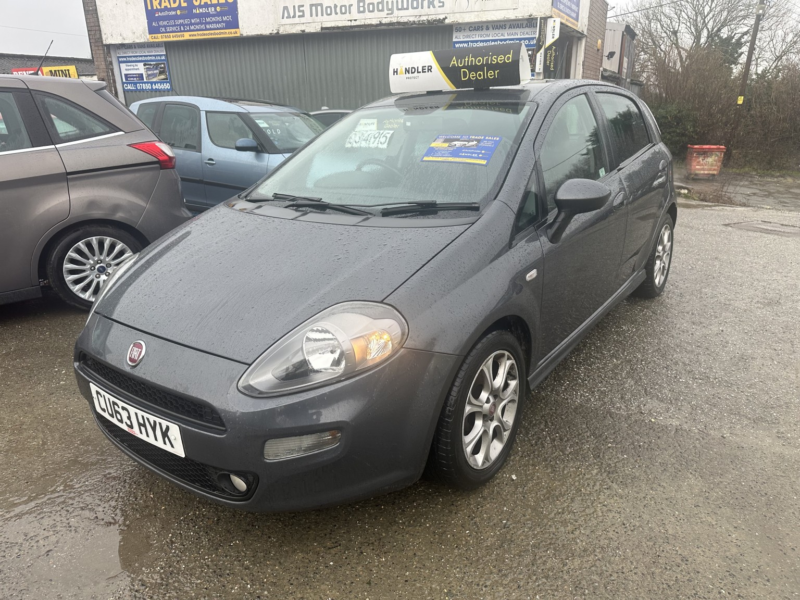 2013 Fiat Punto 1.3 Multijet Gbt in Grey — image 1