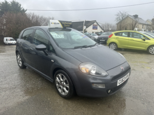 2013 Fiat Punto 1.3 Multijet Gbt in Grey — image 4