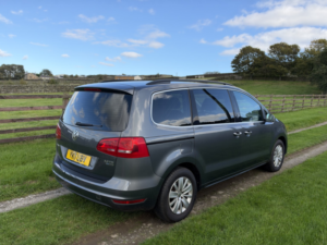 2011 Volkswagen Sharan 2.0 Tdi Bluemotion Tech Se in Grey — image 6