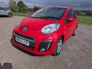 2013 Citroen C1 1.0i Vtr+ Euro 5 5dr in Red — image 4