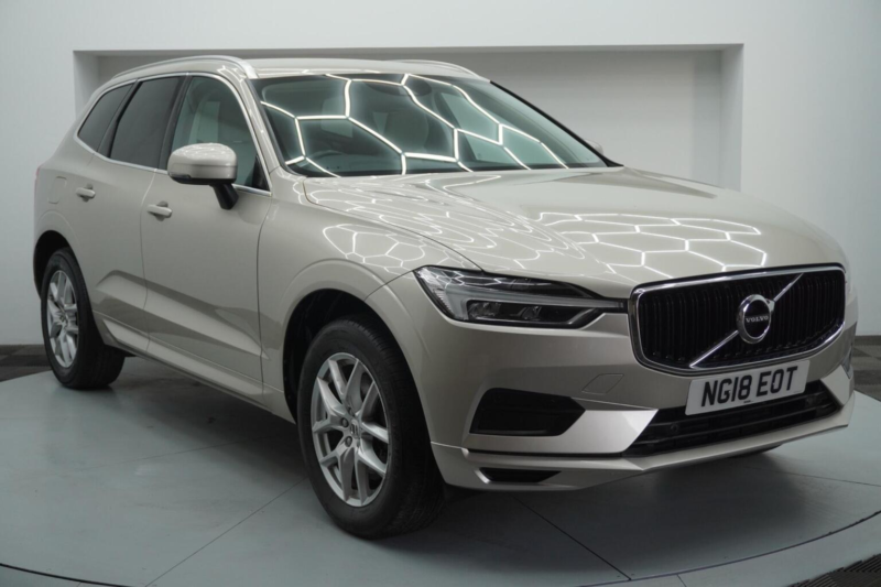 2018 Volvo Xc60 2.0 D4 Momentum AWD Euro 6 (s/s) 5dr in Gold — image 1