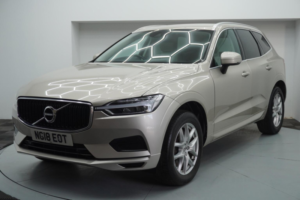 2018 Volvo Xc60 2.0 D4 Momentum AWD Euro 6 (s/s) 5dr in Gold — image 2