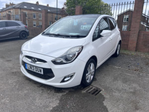 2013 Hyundai Ix20 1.4 Style in White — image 3