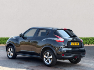 2019 Nissan Juke 1.6 Acenta SUV 5dr Petrol Manual Euro 6 (112 Ps) in Black — image 5