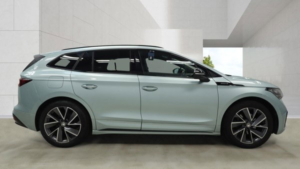 2023 Skoda Enyaq Iv 82kwh 80 Sportline SUV 5dr Electric Auto (dc125kw) (204 Ps) in Silver — image 6