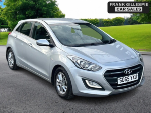 2015 Hyundai I30 1.6 Crdi Blue Drive Se Euro 6 (s/s) 5dr in Silver — image 4