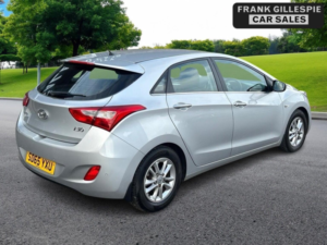 2015 Hyundai I30 1.6 Crdi Blue Drive Se Euro 6 (s/s) 5dr in Silver — image 5