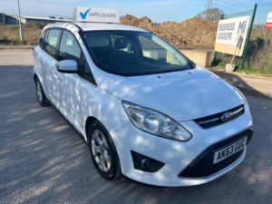 2014 Ford Grand C-Max 2.0 Tdci Zetec Powershift Euro 5 5dr in White — image 2