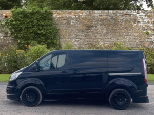 2017 Ford Transit Custom 2.0 Tdci 270 Limited L1 H1 5dr in Black — image 3
