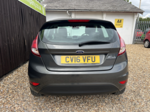 2016 Ford Fiesta 1.3 Zetec in Grey — image 5