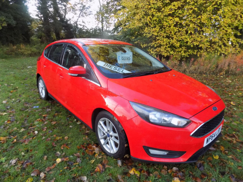 2015 Ford Focus 1.5 Tdci Zetec Euro 6 (s/s) 5dr in Red — image 1