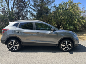2021 Nissan Qashqai 1.3 Dig-T N-Motion in Grey — image 3