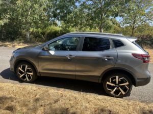 2021 Nissan Qashqai 1.3 Dig-T N-Motion in Grey — image 4