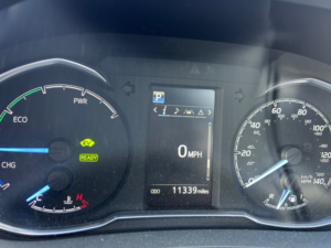 2020 Toyota Yaris 1.5 Vvt-H Excel Hatchback 5dr Petrol Hybrid E-CVT Euro 6 (s/s) (100 Ps) in Red — image 3
