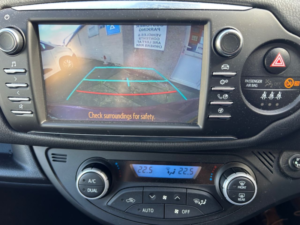 2020 Toyota Yaris 1.5 Vvt-H Excel Hatchback 5dr Petrol Hybrid E-CVT Euro 6 (s/s) (100 Ps) in Red — image 5