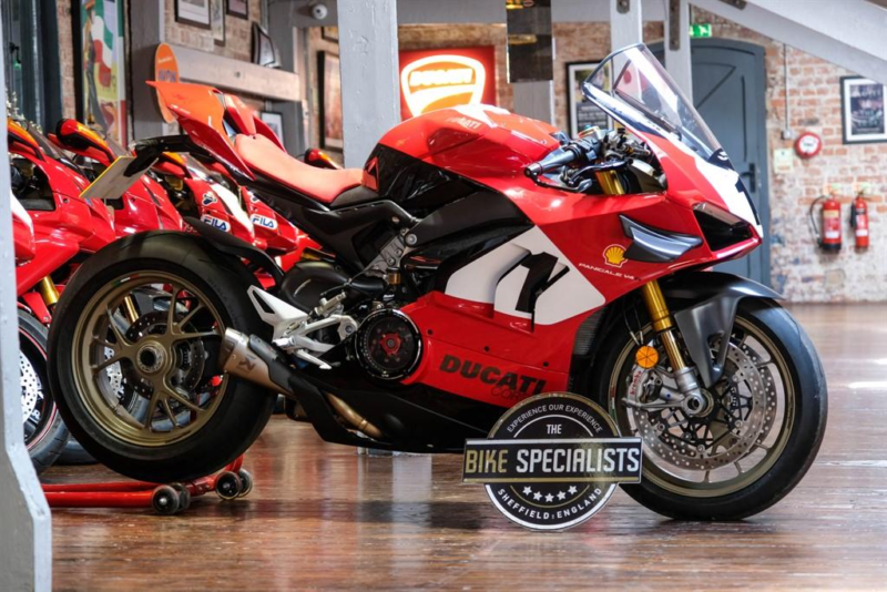 2019 Ducati Panigale V4r V4r "tbs Foggy Special #01" Only 91 Miles in Red — image 1