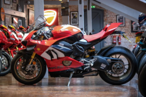 2019 Ducati Panigale V4r V4r "tbs Foggy Special #01" Only 91 Miles in Red — image 3