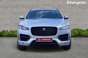 2019 Jaguar F-Pace 2.0 D180 R-Sport Auto AWD Euro 6 (s/s) 5dr in Silver — image 2