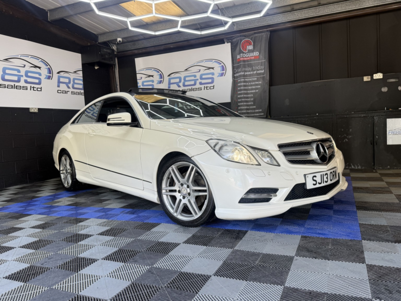 2013 Mercedes-Benz E Class 2.1 E220 Cdi Blueefficiency Sport in White — image 1