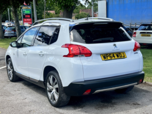 2014 Peugeot 2008 1.6 E-Hdi Crossway in White — image 5