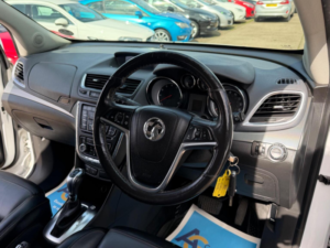 2014 Vauxhall Mokka 1.4t Se Auto 2WD Euro 5 5dr in White — image 2