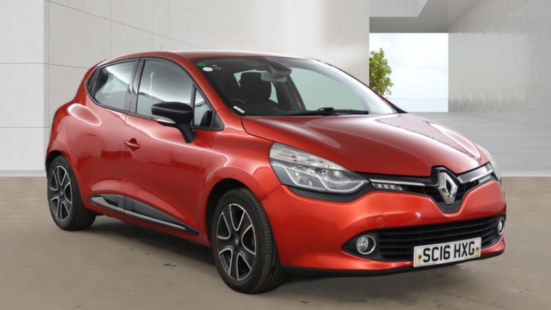 2016 Renault Clio 1.2 Dynamique Nav 1.2 16v 75 in Red — image 1