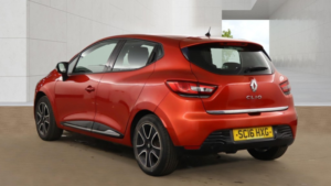 2016 Renault Clio 1.2 Dynamique Nav 1.2 16v 75 in Red — image 3