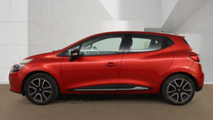 2016 Renault Clio 1.2 Dynamique Nav 1.2 16v 75 in Red — image 6