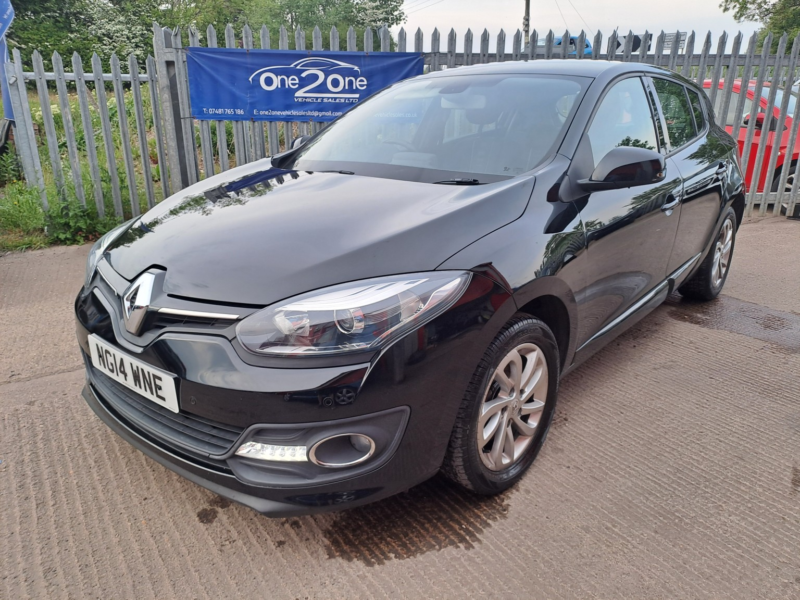 2014 Renault Megane 1.5 Dynamique Tomtom Energy Dci 110 Stop & Start in Black — image 1