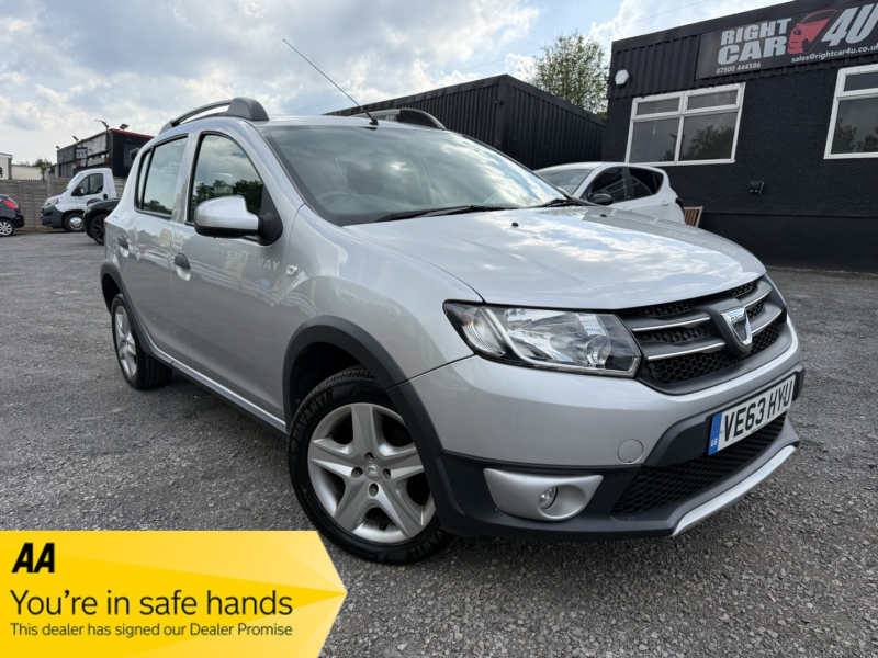 2014 Dacia Sandero Stepway 1.5 Dci Laureate in Silver — image 1