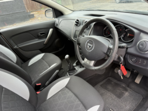 2014 Dacia Sandero Stepway 1.5 Dci Laureate in Silver — image 3