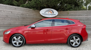 2016 Volvo V40 2.0 R-Design D2 in Red — image 2