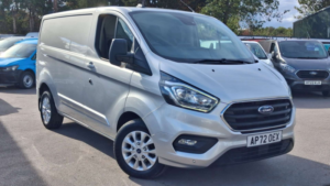 2023 Ford Transit Custom 2.0 280 Ecoblue Limited Panel Van 5dr Diesel Manual L1 H1 Euro 6 (s/s) (130 Ps) in Silver — image 4