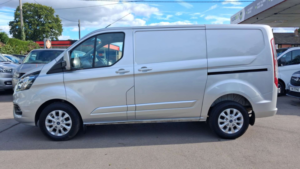 2023 Ford Transit Custom 2.0 280 Ecoblue Limited Panel Van 5dr Diesel Manual L1 H1 Euro 6 (s/s) (130 Ps) in Silver — image 6