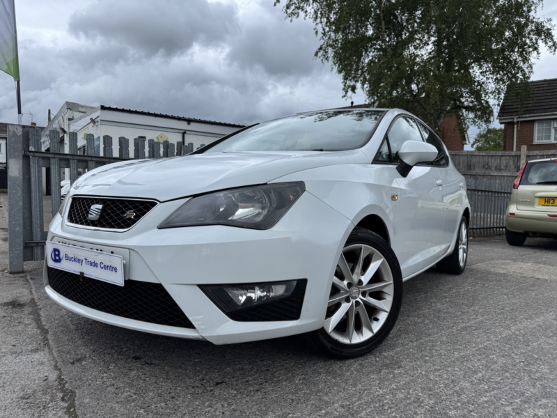 2013 SEAT Ibiza 1.2 Tsi Fr in White — image 1