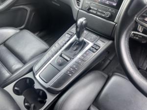 2017 Porsche Macan 3.0 V6 S Auto SUV 4x4 Ulez Eu6 in Grey — image 5