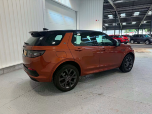 2021 Land Rover Discovery Sport 2.0 D200 Mhev *r-Dynamic Se*360cam-Panroof-Leather-Fdsh-2keys-20”alloys*stunning!* in Orange — image 4