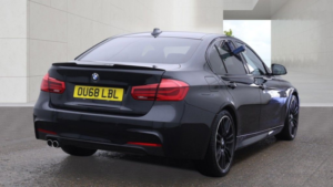 2018 BMW 3 Series 2.0 320i M Sport Saloon 4dr Petrol Auto Euro 6 (s/s) (184 Ps) in Black — image 4