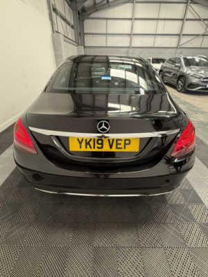 2019 Mercedes-Benz C Class 1.5 C200 Mhev Eq Boost Amg Line in Black — image 5