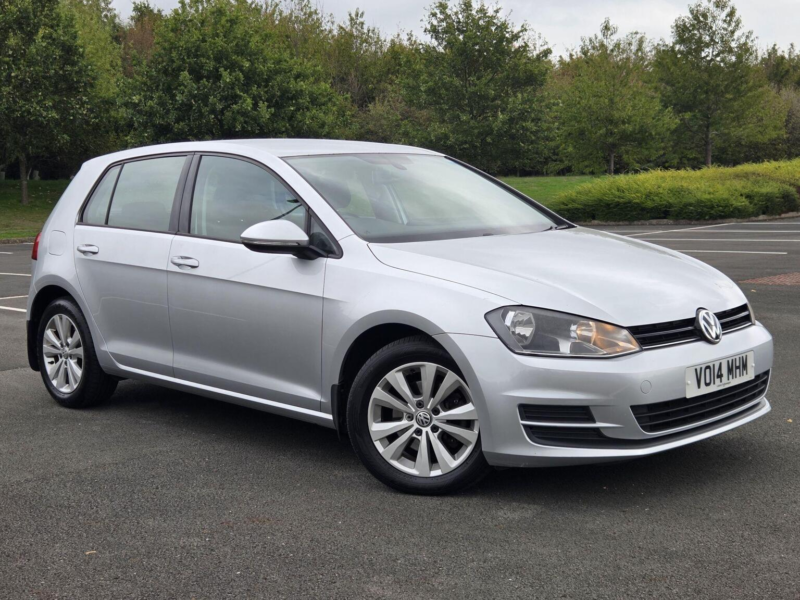 2014 Volkswagen Golf 2.0 Tdi Bluemotion Tech Se Euro 5 (s/s) 5dr in Silver — image 1