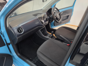 2017 Volkswagen Up! 1.0 Move Up! Hatchback 5dr Petrol Manual Euro 6 (60 Ps) in Blue — image 6