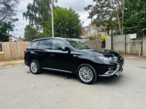 2019 Mitsubishi Outlander 2.4h Twinmotor 13.8kwh 4h CVT 4WD Euro 6 (s/s) 5dr in Black — image 5