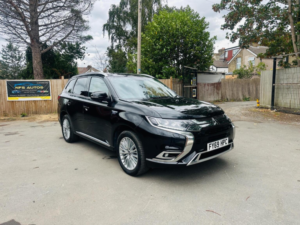 2019 Mitsubishi Outlander 2.4h Twinmotor 13.8kwh 4h CVT 4WD Euro 6 (s/s) 5dr in Black — image 6