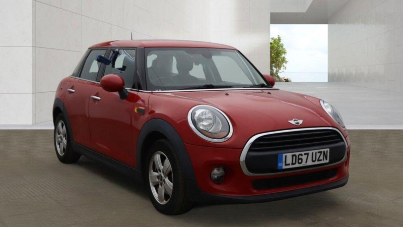 2017 MINI Hatch 1.2 One Euro 6 (s/s) 5dr in Red — image 1